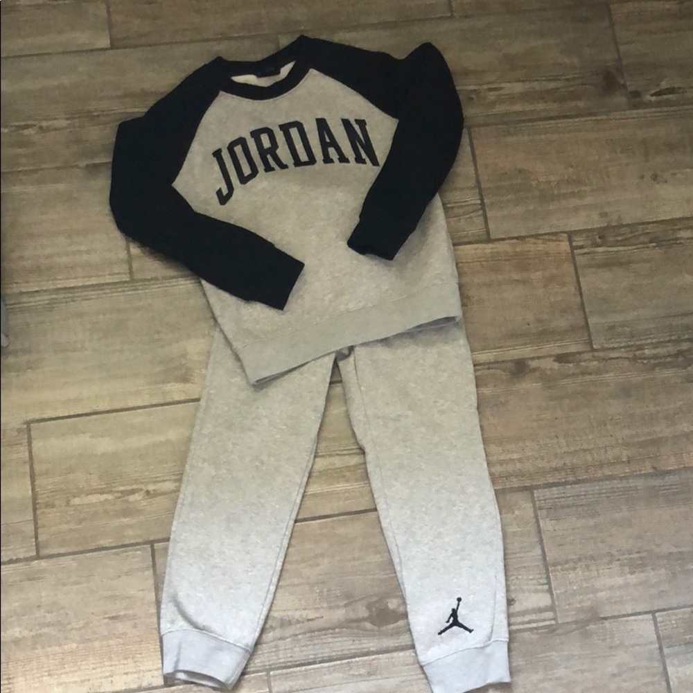 Kid’s Jordan Sweater & Sweat Pants Set